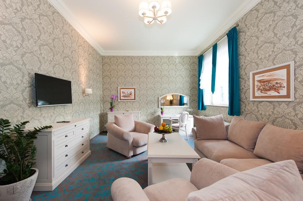 Dom Zdrojowy Hotel Świeradów-Zdrój Cameră foto